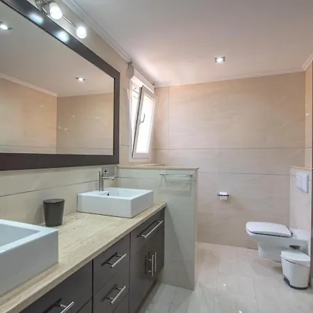 4 2 Banos Pla Roig *